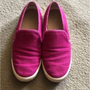 Size 6.5 slip on toms